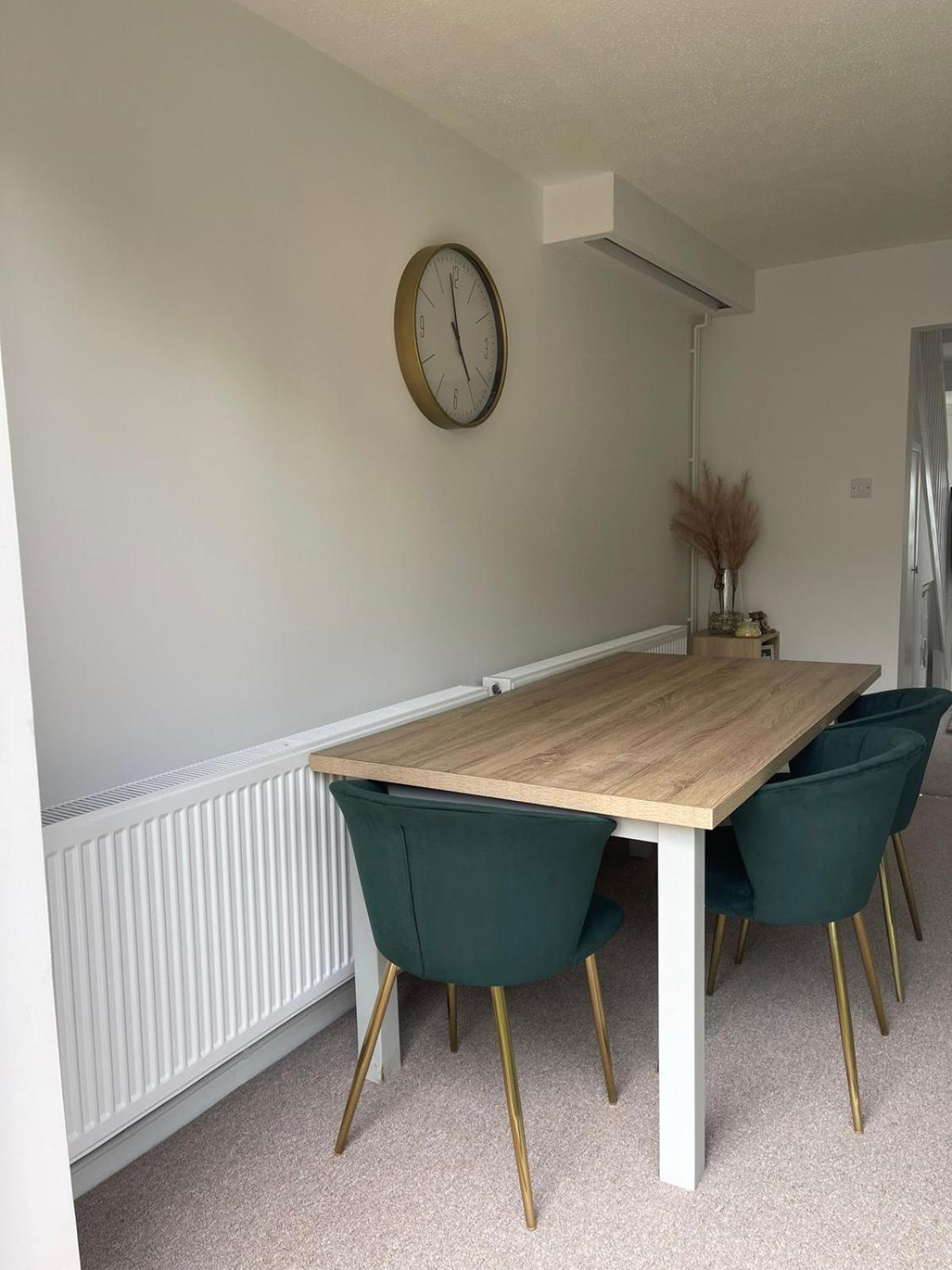 2 Bed House, Sleeps 6, Dog Friendly, Close To A14 M11, With Garden & Parking Long Stay Work Contractor Leisure, Jade CBG Eksteriør bilde