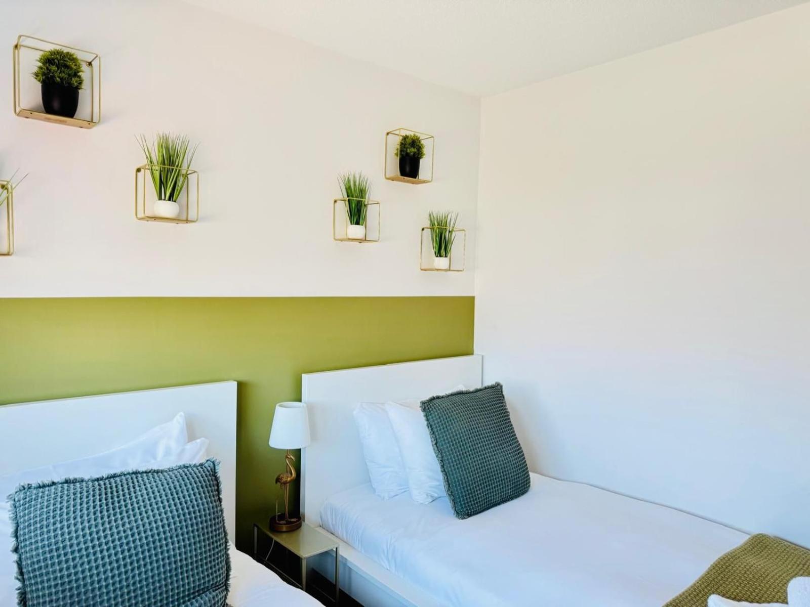 2 Bed House, Sleeps 6, Dog Friendly, Close To A14 M11, With Garden & Parking Long Stay Work Contractor Leisure, Jade CBG Eksteriør bilde